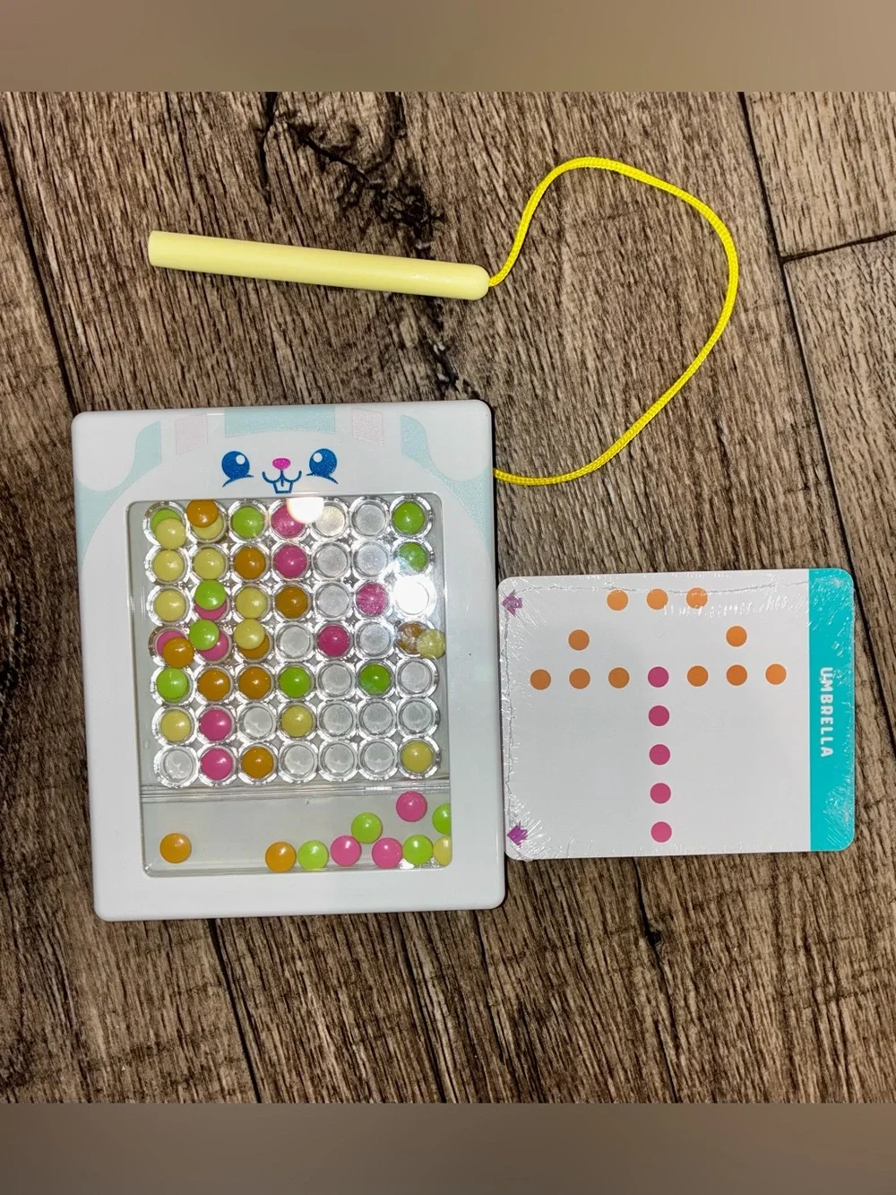 Magnetic Puzzle Game with Yellow Wand - Multicolor Beads